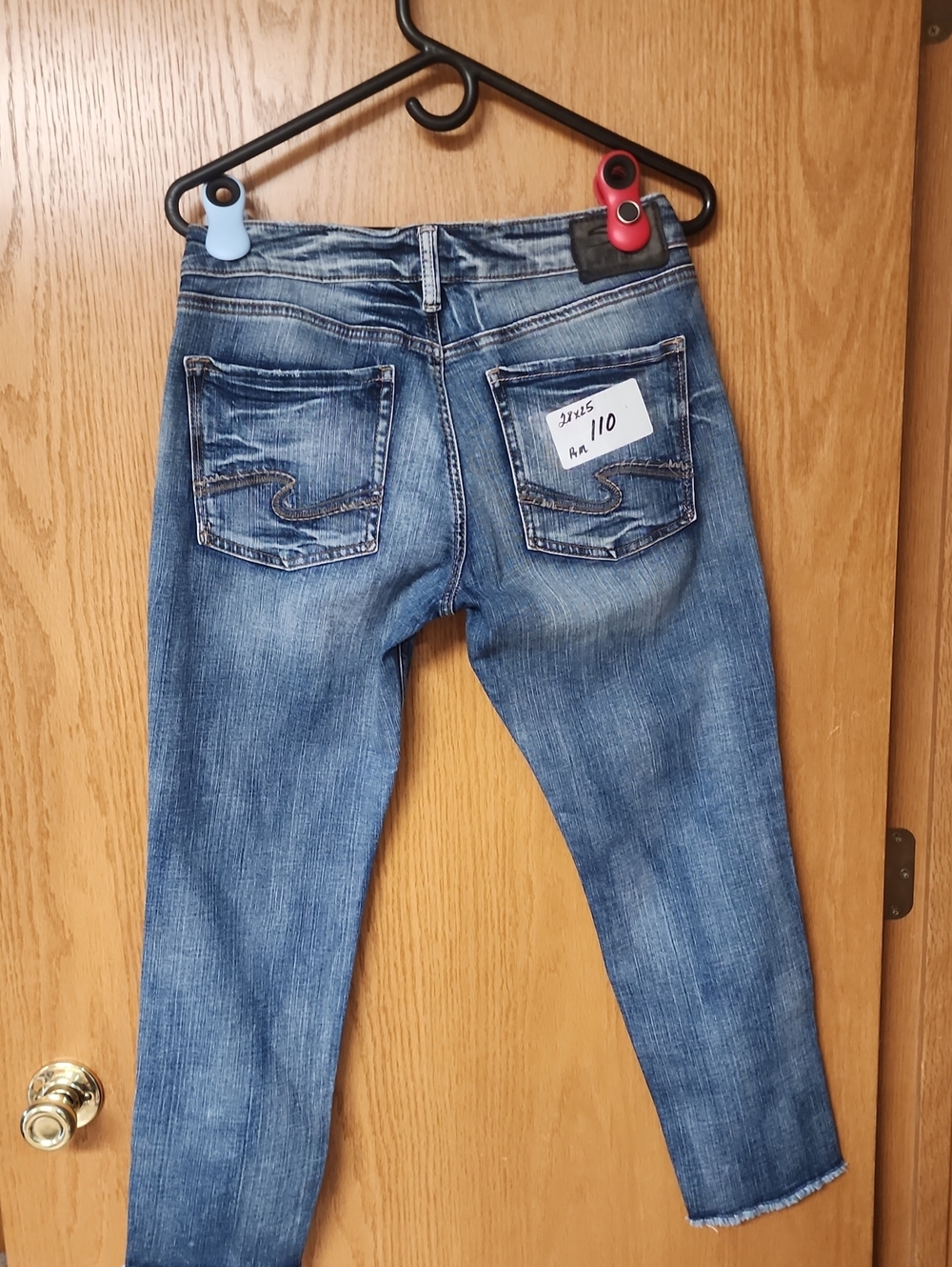 Silver Sam capri Jeans womens 28x25 number 110